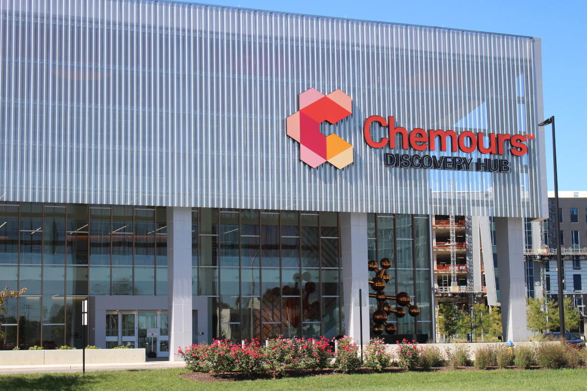 Chemours Discovery Hub tour inspires Odessa students