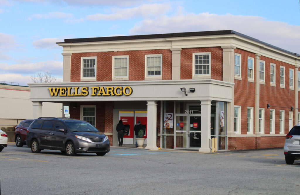 Wells Fargo branch workers seek union in Wilmington - Delaware Business