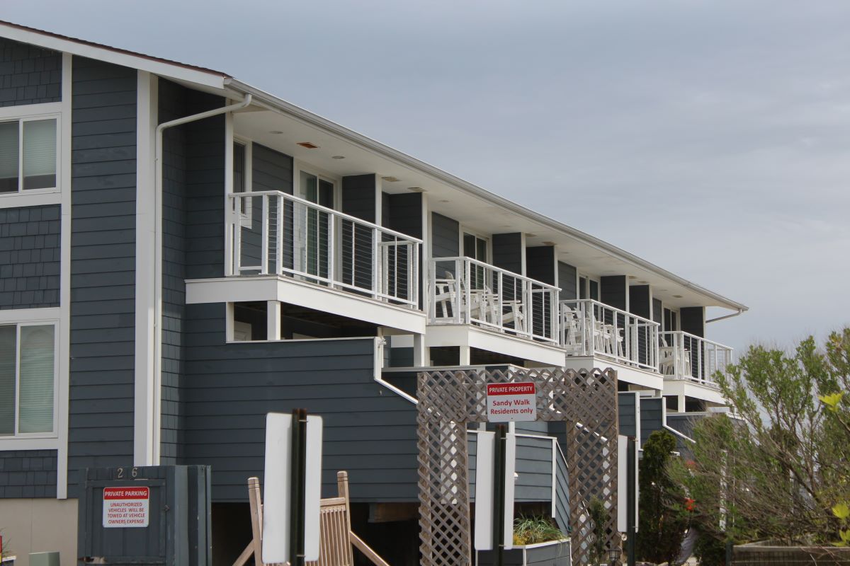 Hospitality execs. consider changing tide of housing market