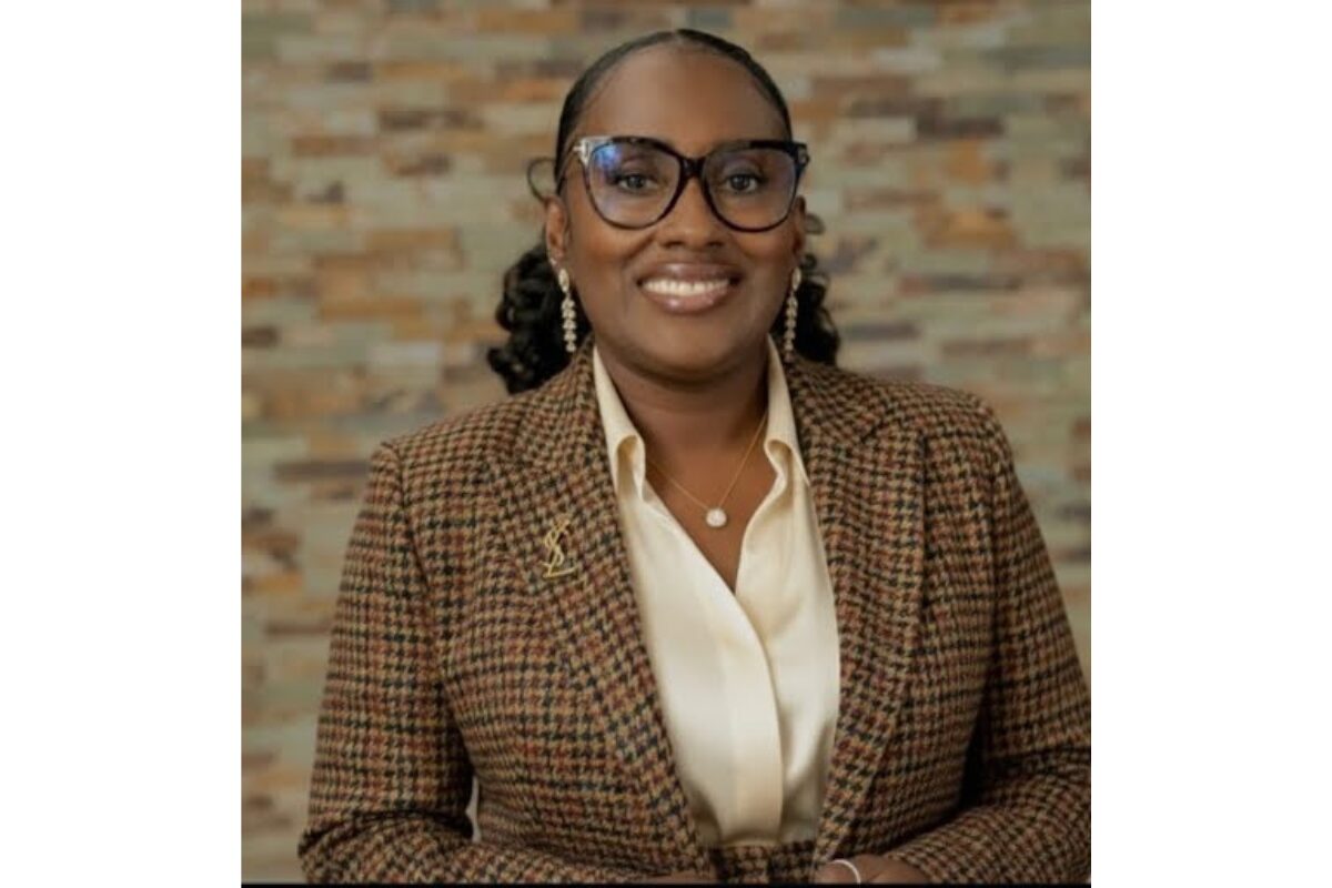 Khan-Flowers announces run for Delaware House