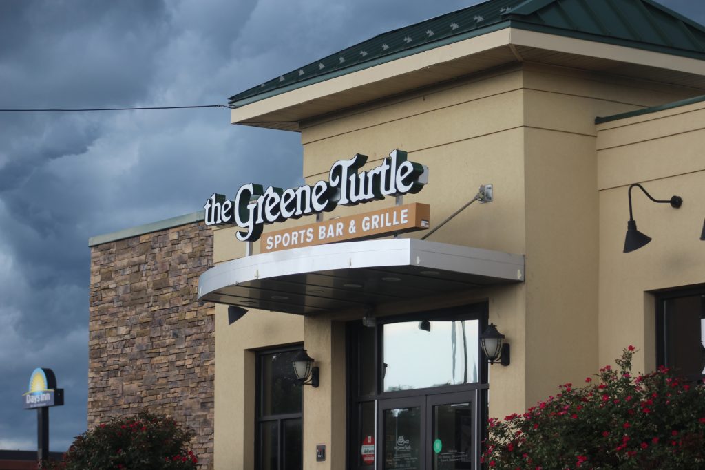 Greene Turtle at Christiana listed for lease